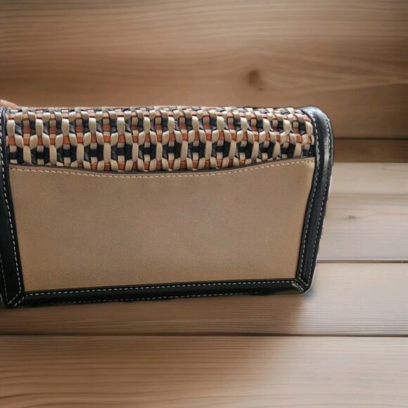 Coach 3652 Hutton Clutch With Weaving - Picture 3 of 4